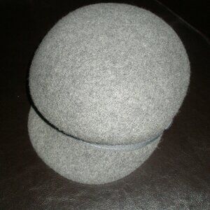 NINE WEST GRAY FLANNEL WOOL DRIVING CAP WOMEN O/S